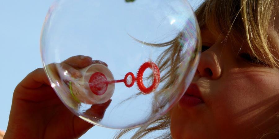 soap-bubbles-870342_1920 soap-bubbles-870342_1920