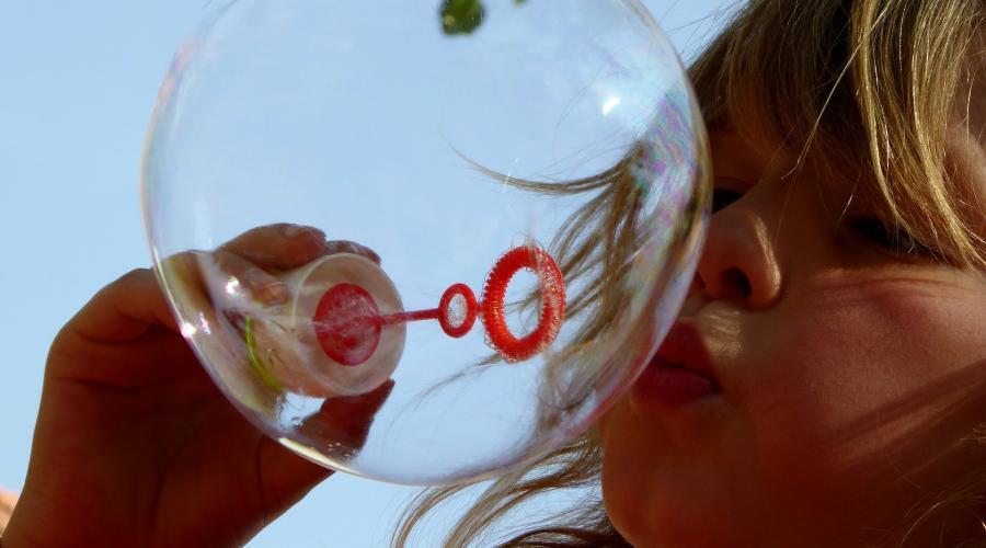 soap-bubbles-870342_1920 soap-bubbles-870342_1920